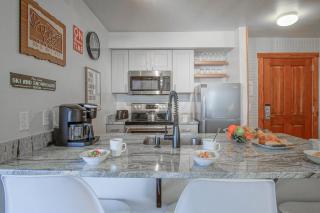 Rimfire 342: Memory Maker, Walk to Shops, Slope Side - 1