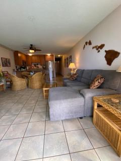 Live da HI life--great beach and great views! - 4