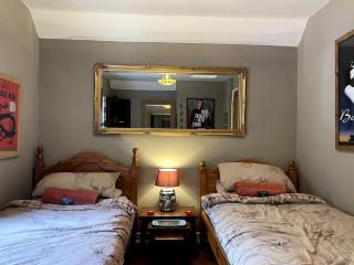 Bear Cottage, Tyn Y Cwm - 8