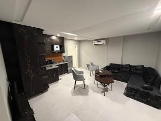 Stylish 1BHK Retreat Eiffel Tower bahria town - 5