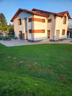 MONADIN Villa Relax & Spa - 9