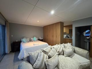 Chintsa Breeze Self Catering Apartment - 9