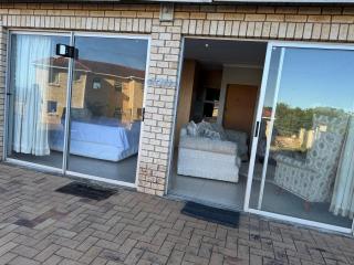 Chintsa Breeze Self Catering Apartment - 4