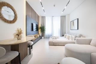 PNB Living - Luxury Studio with Canal Views - Trillionaire Residences, Business Bay - 8