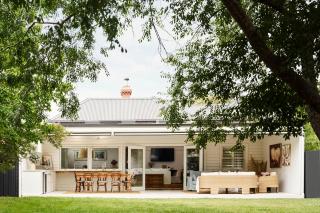 Thunder St Cottage Light Bright Home - 8