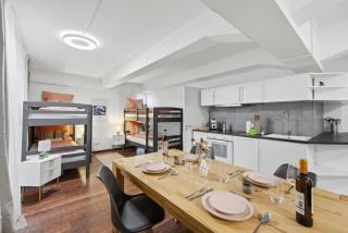 Yello Homes - Tiny Loft - 4 Personen - Flughafen - 0