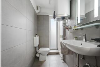 Yello Homes - Tiny Loft - 4 Personen - Flughafen - 7