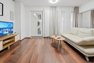 Yello Homes - Tiny Loft - 4 Personen - Flughafen - 2