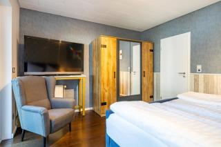 Kunst Apartment, mit Hundertwasserbad und Terrasse, Hund willkommen! - 3