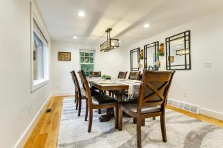 3 Mi to Sister Bay Beach Family Home with Yard - 4