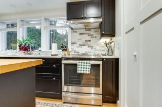 3 Mi to Sister Bay Beach Family Home with Yard - 2