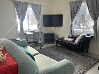 Goulais Bay Guesthouse - 9