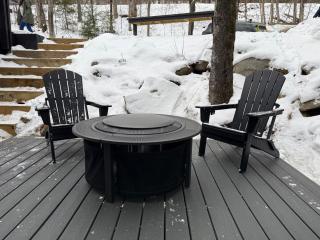 Hot Tub & Firepit Near Ski Resorts & Cozy Modern Cabin - 5