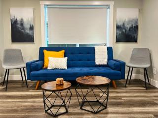 Sun & Snow Bungalow - 2