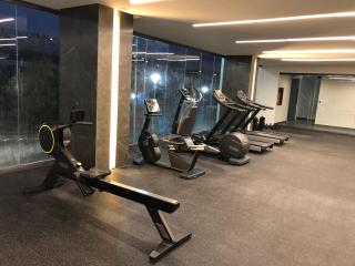 Gran ubicacion, cerca de zonas comerciales y negocios - 8