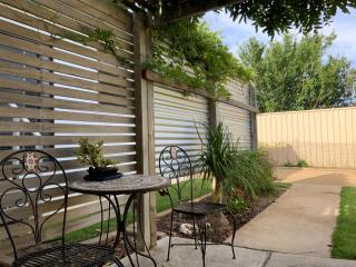 Jetty Rd Granny Flat - 1