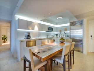 Oceanview Private Condo at 1 Hotel & Homes - 1207 - 8