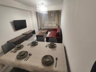 Stylish central flat for 4, near top sights - 8