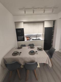 Stylish central flat for 4, near top sights - 2