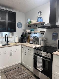 Harrison Lakeside Retreat - 2