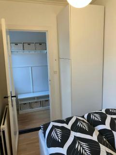 Spacious apartment in town centre - 1