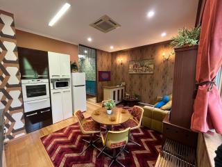 Sammys for 4 guests off Hutt street 1 x QUEEN bed and BUNK bed suits family of up to 4- stairs NO ELEVATOR - 8