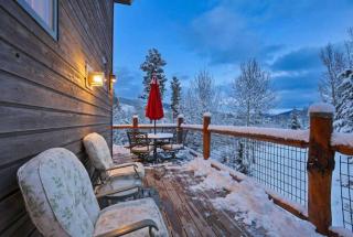 Lovely 3BR with Workspace Views Near Skiing Parks - 9