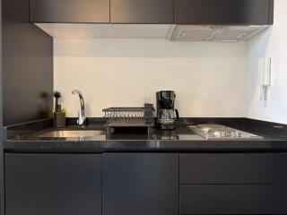 NEW - Loft with Urban View, Walk Everywhere - 7