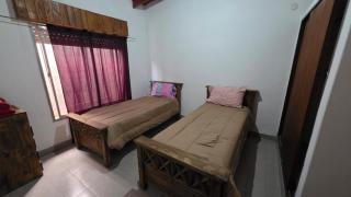 Cabaña centrica con camas individuales a 100m de la ruta - 6