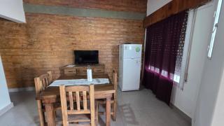 Cabaña centrica con camas individuales a 100m de la ruta - 1