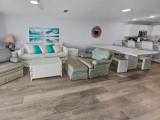 Crystal Dunes 204 - 5