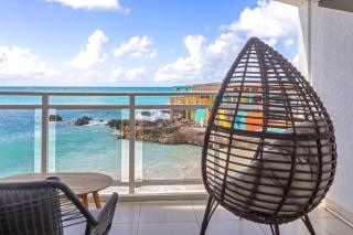 Maho Beach 1BR Getaway with Beach Access - 0