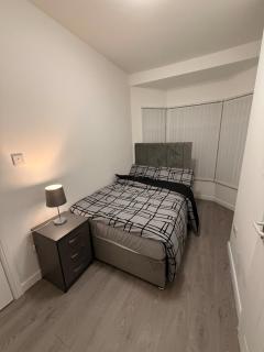 Stylish Dream Home with 4 En-Suite Bedrooms - 2