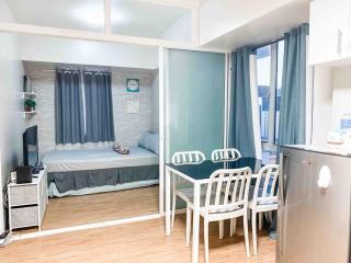 Stylish Two Bedroom Unit in Avida with Netflix - 2