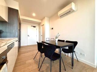 Cozy & Modern M-City Suite Steps to Everything - 9