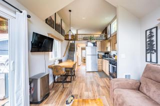 Lake Pleasant Getaway Tiny Home - 7