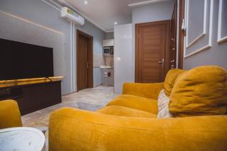 Luxe 1BR at The Veron APT 19, Dzorwulu with Pool, Fast Wi-Fi, Walkable to Highly Rated Cafés, Restaurants, Malls and 8 min to Airport - 9