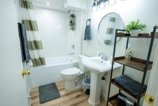 Newly Renovated Modern Private Suite with Workspace - 6