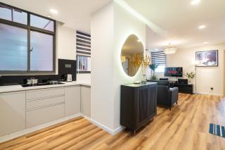 Luxury 2-bedroom serviced apartment in the center of Ho Chi Minh City - 4