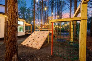 New Luxury Starlight Pines Hot Tub-Arcade-Firepit - 3