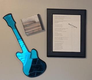 Meet Virginia less than 1 mile from casino and downtown - 3