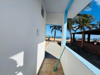 Flats Mar Sereno, Flat pé na areia na orla do centro de Japaratinga, Mais que hospedagem, uma experiência à beira-mar - 2