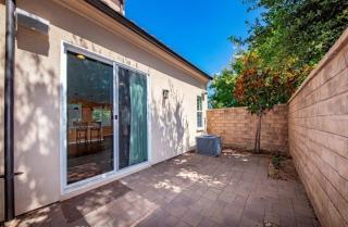 Luxury 2 Bed 2 bath Home Near Six Flags - 6