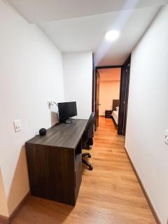 Moderno y luminoso, a 14 minutos del aeropuerto - 9