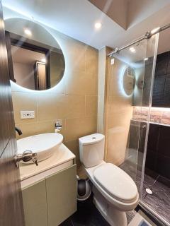 Moderno y luminoso, a 14 minutos del aeropuerto - 2