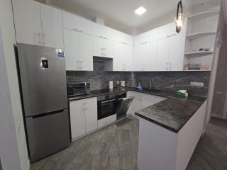 Modern Art Apartmnets - 4