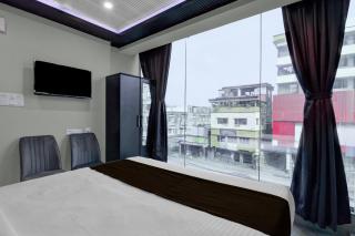 Townhouse Madhyamgram Chowmatha Bus Terminal Kolkata Formerly Star Guest House - Dohāri - 1