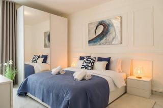 Discover Modern Luxury by the Sea - 8