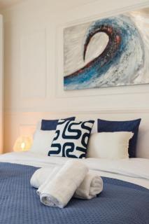 Discover Modern Luxury by the Sea - 5