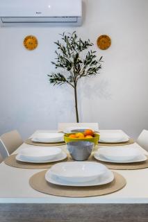 Palazzo Ducoss - Apt 5 - Three Bedroom Two Bathroom - 3